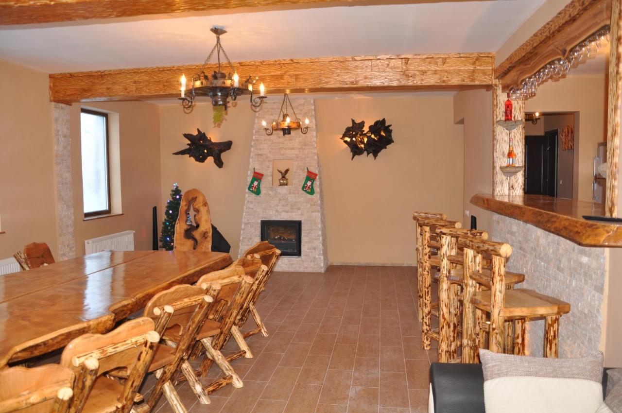 Casa De Vacanta Sadu ภายนอก รูปภาพ