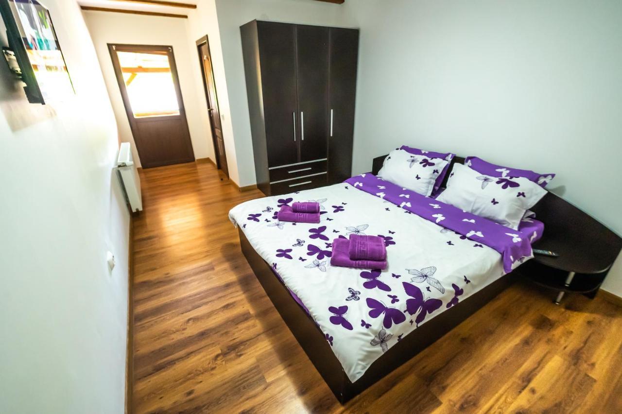 Casa De Vacanta Sadu ภายนอก รูปภาพ